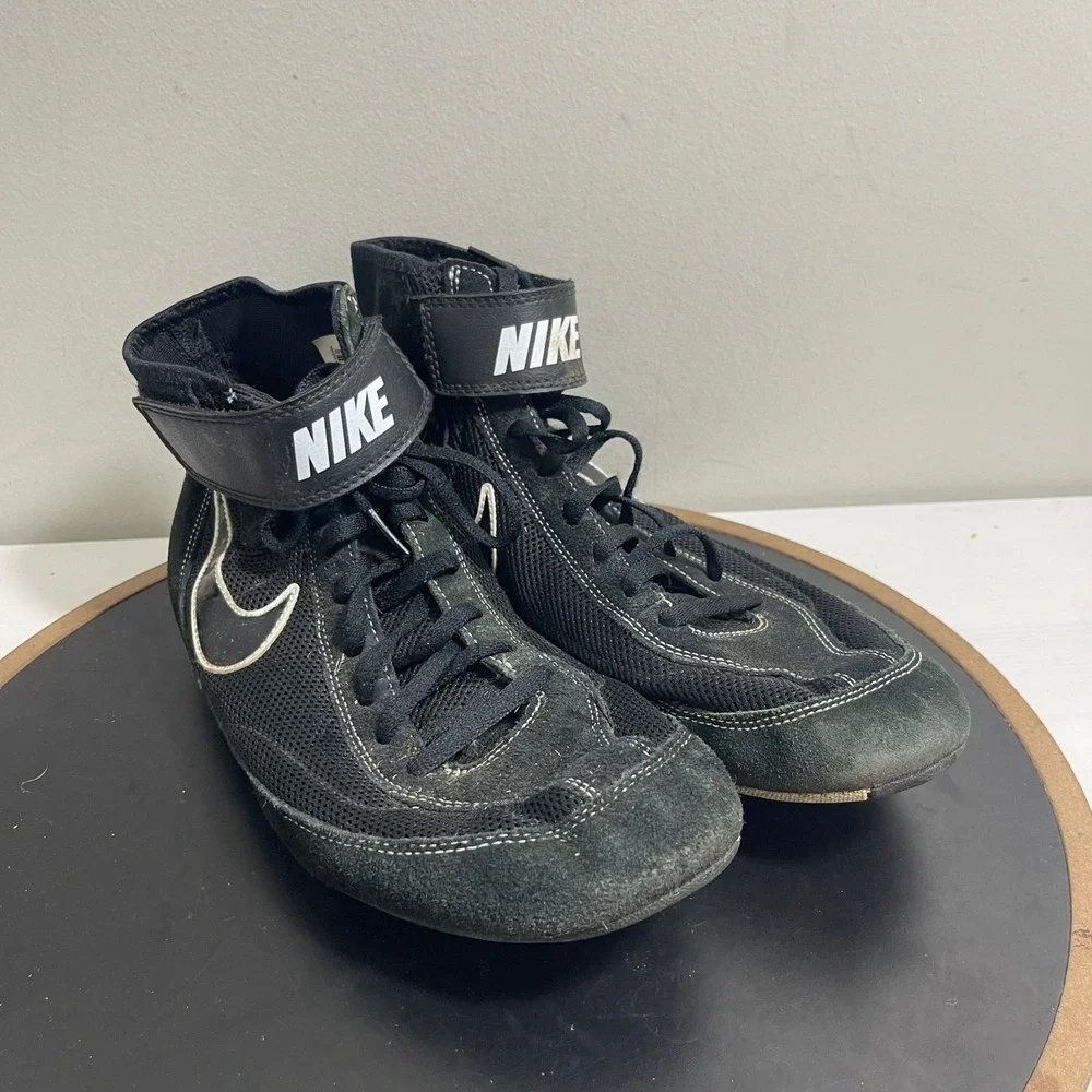 Nike Takedown 4 Wrestling Shoes Men 11.5 High Top Black White Suede Athleisure